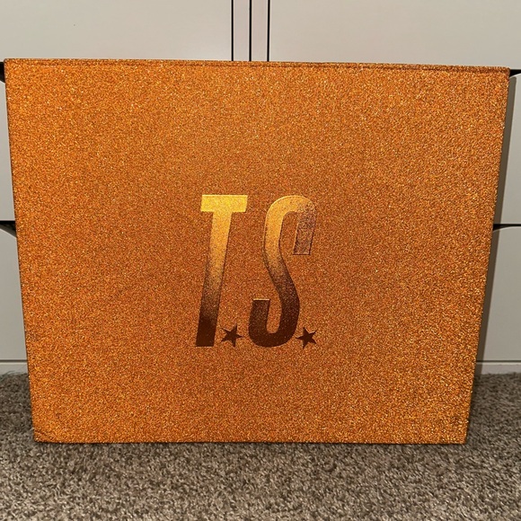 Taylor Swift Official The Life of a Showgirl Cardigan - Picture 6 of 11